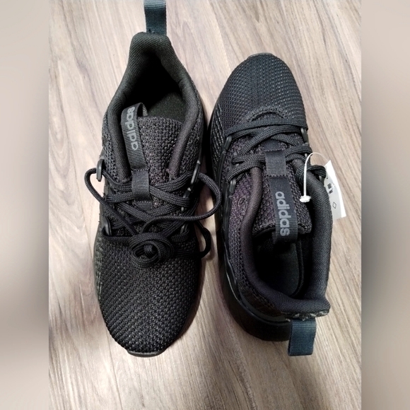 Girls Adidas Questar Flow K Sneakers